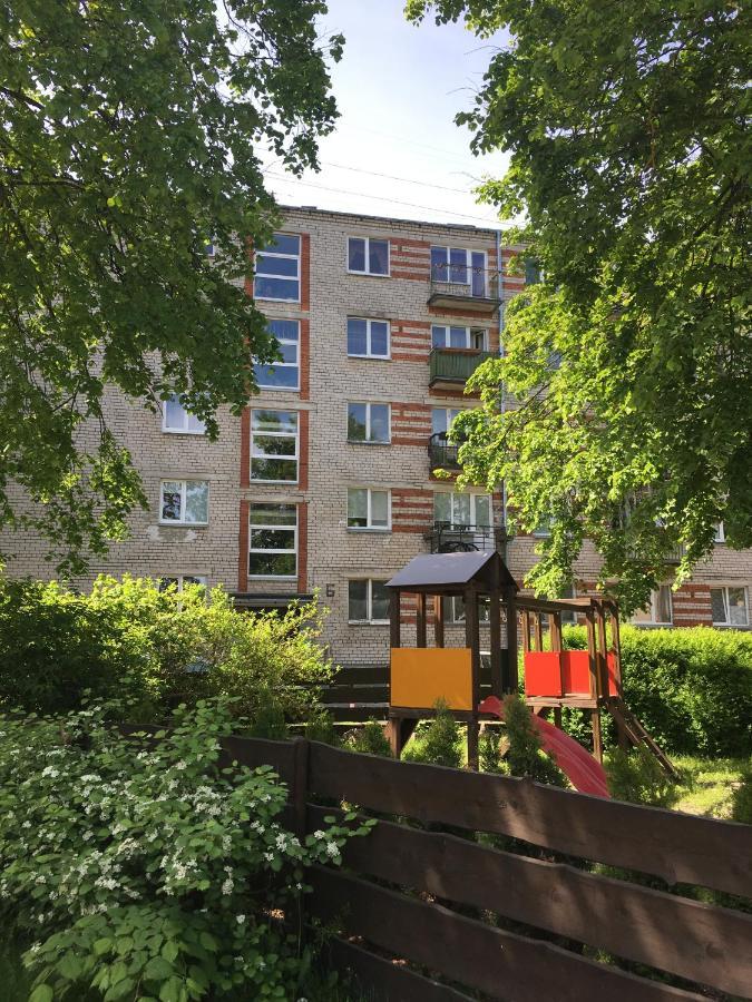 Apartment Near The Seaside Jurmala Bagian luar foto