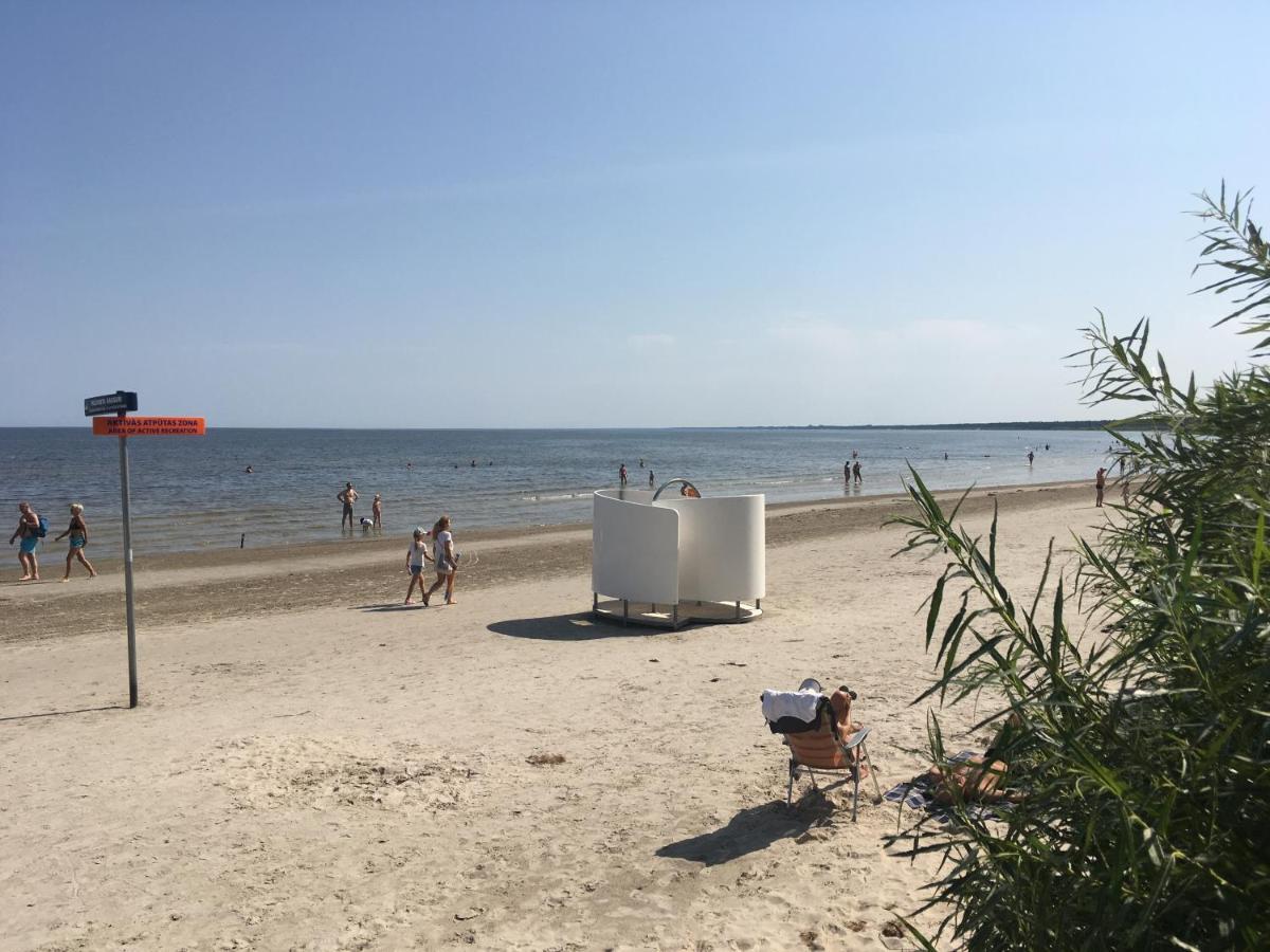 Apartment Near The Seaside Jurmala Bagian luar foto